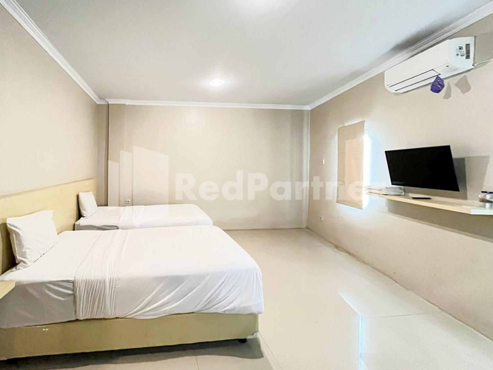 Hotel Andono Near Yia Mitra Reddoorz Yogyakarta Eksteriør billede