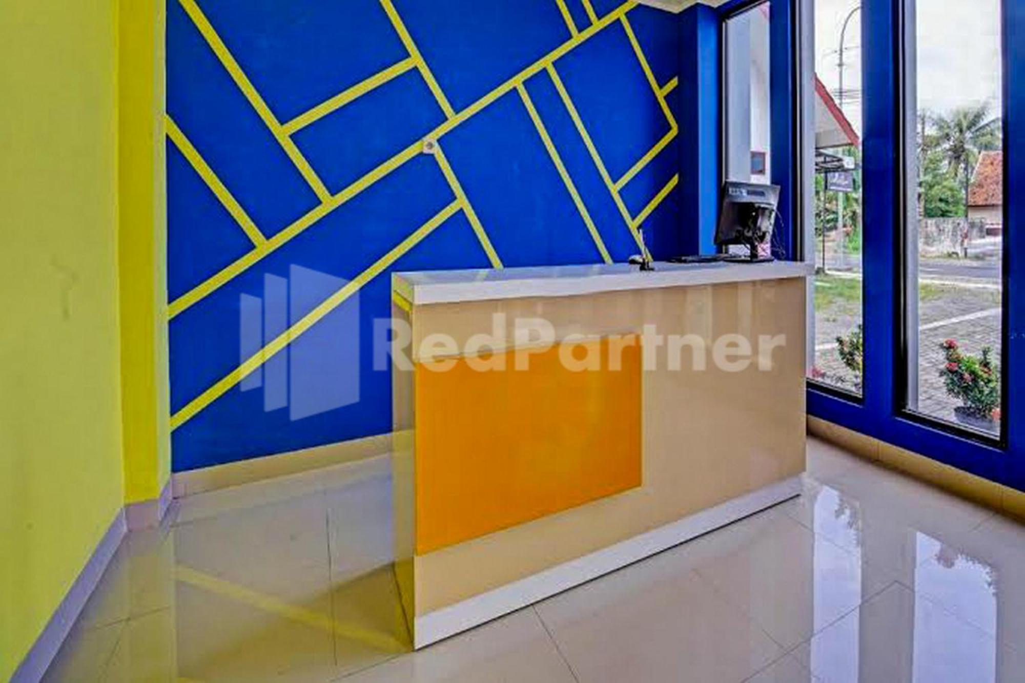 Hotel Andono Near Yia Mitra Reddoorz Yogyakarta Eksteriør billede