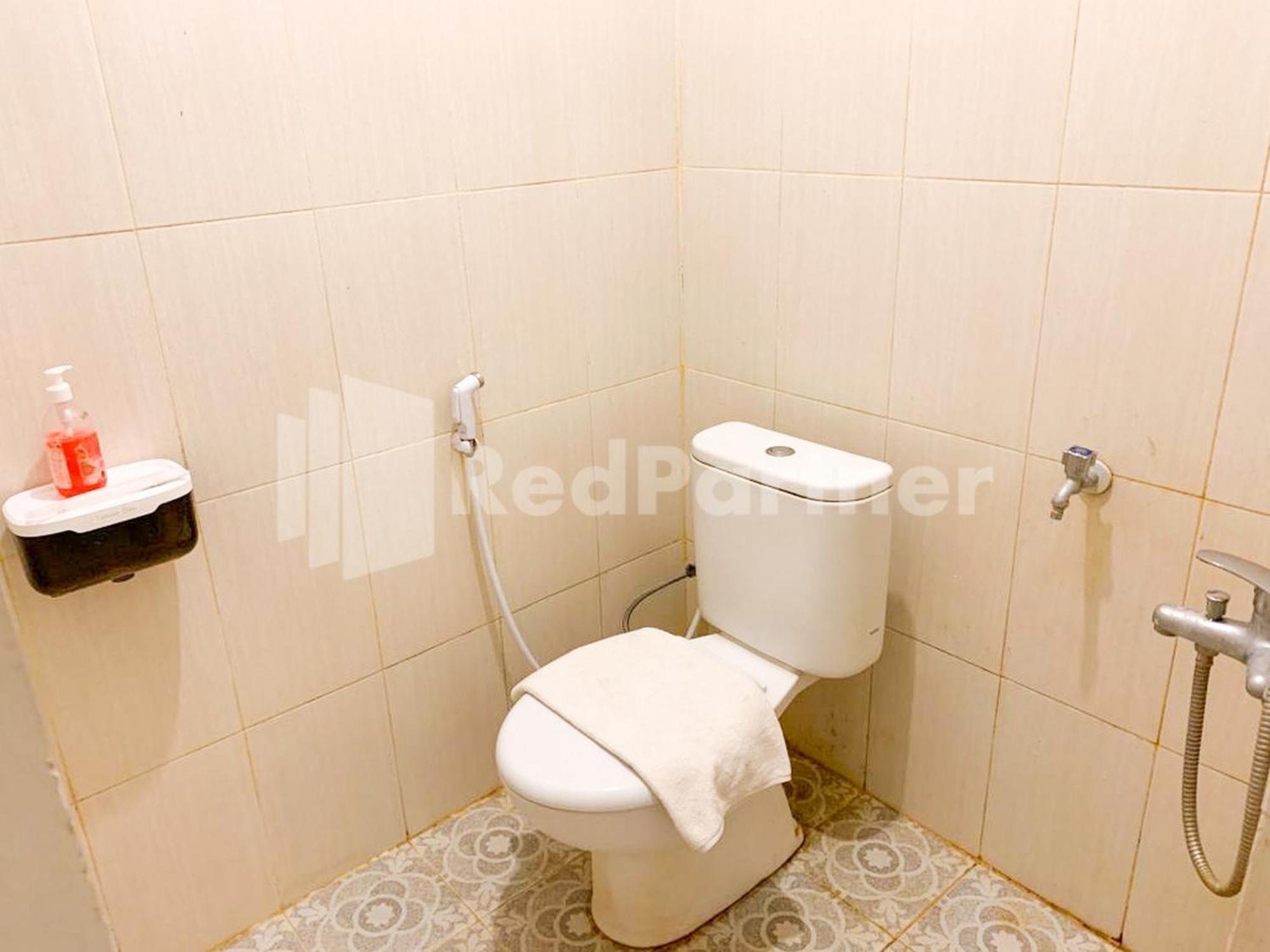 Hotel Andono Near Yia Mitra Reddoorz Yogyakarta Eksteriør billede