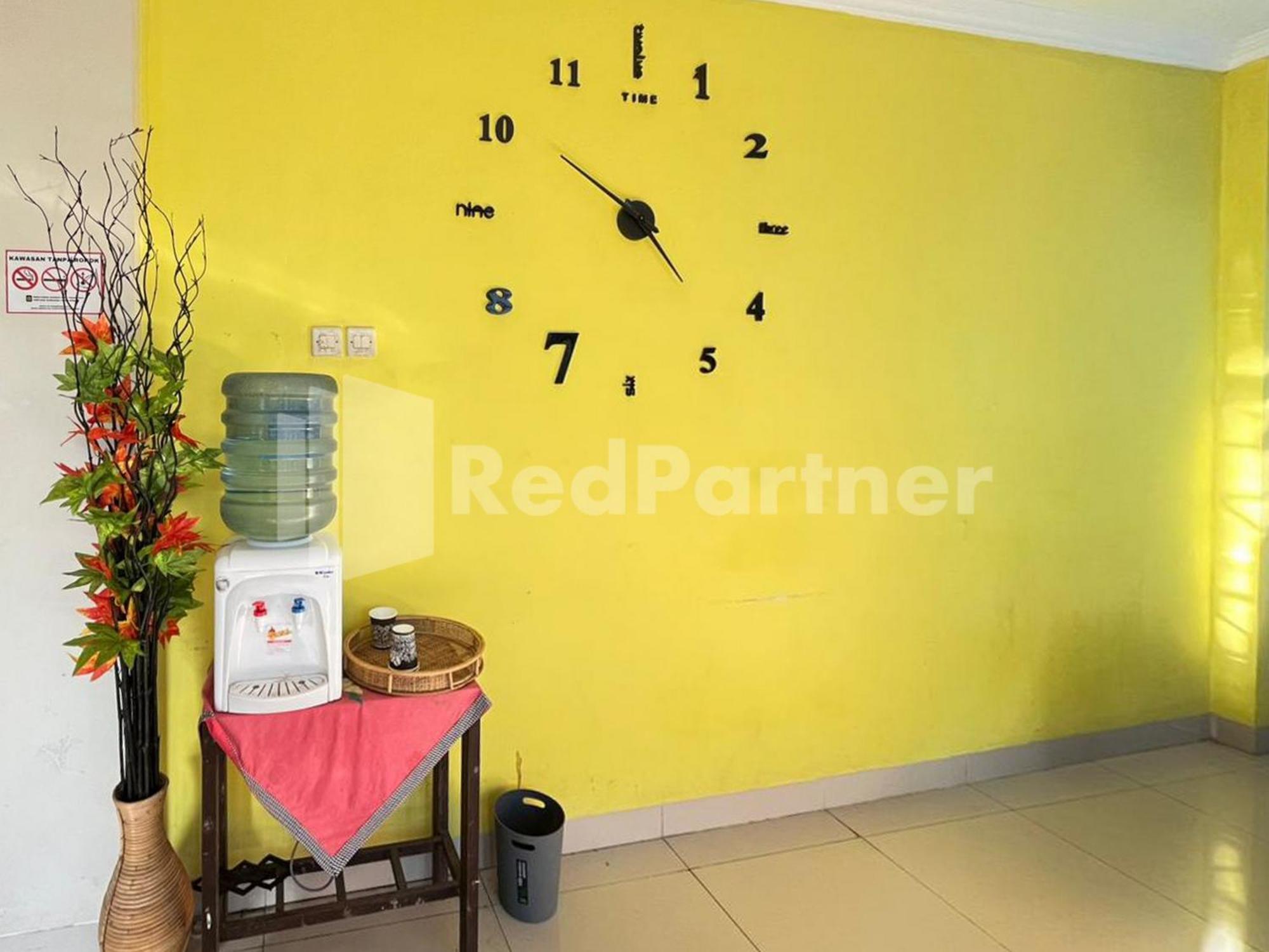Hotel Andono Near Yia Mitra Reddoorz Yogyakarta Eksteriør billede